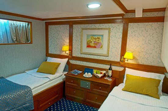 Callisto Category C twin cabin SMALL